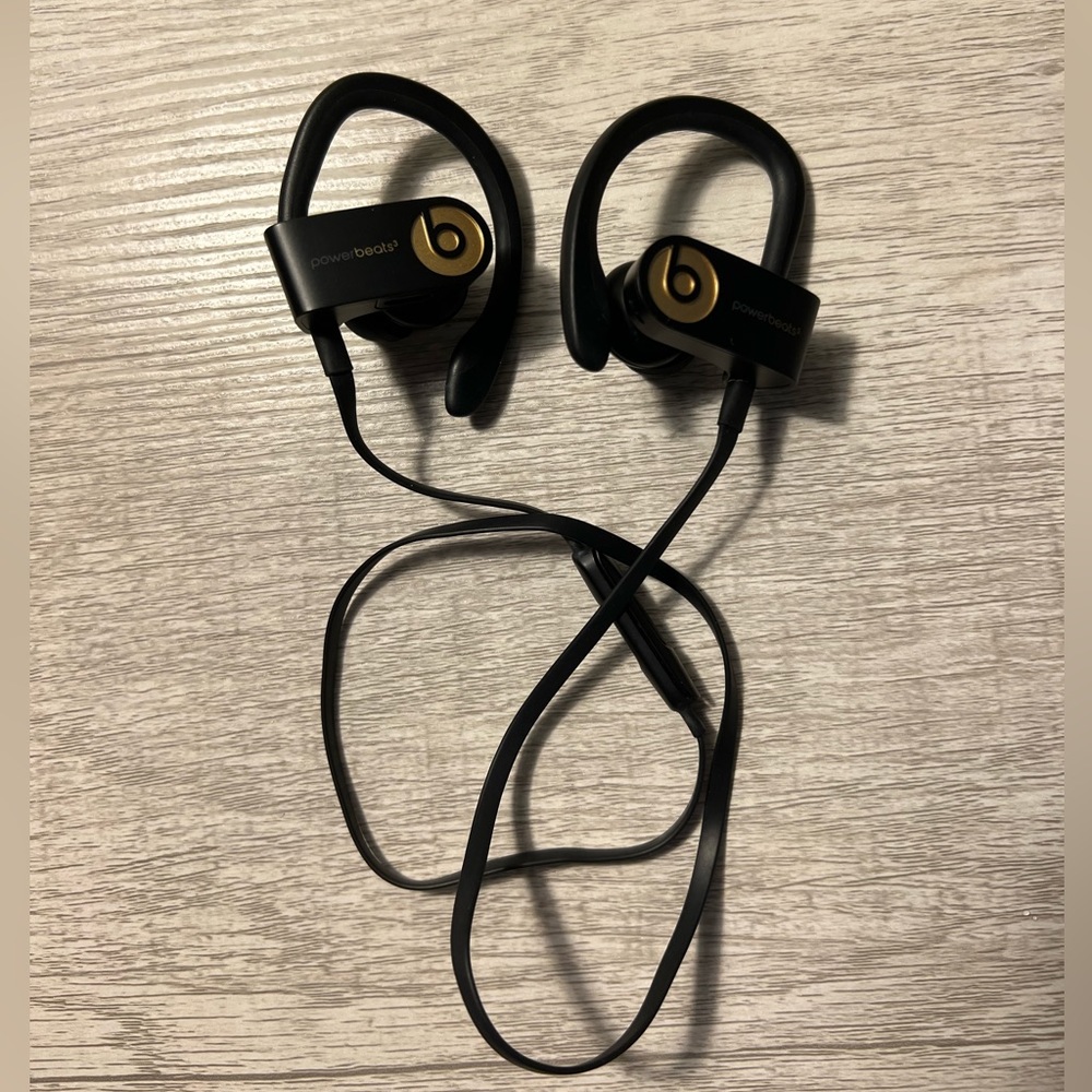 Beats Headphones - Powerbeats 3